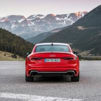 Audi RS4 Avant and RS5 Coupe are available in Carbon Edition