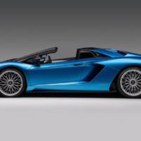 Lamborghini Aventador S Roadster is here and it has 730 horsepower