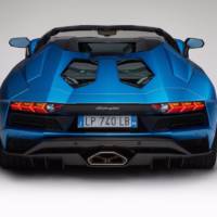 Lamborghini Aventador S Roadster is here and it has 730 horsepower