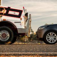 Land Rover Discovery tows 110-ton road train in Australia