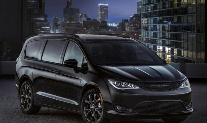 Chrysler Pacifica S Appearance Package introduced