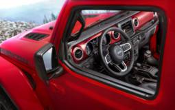 2018 Jeep Wrangler new interior photos
