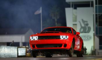 Dodge Challenger SRT Demon reaches its first clients