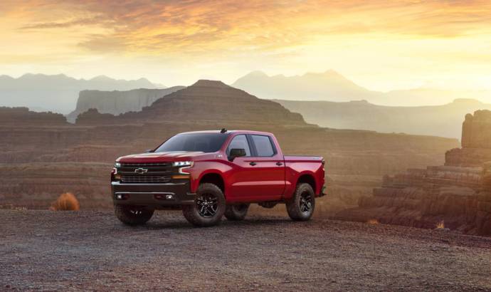 2019 Chevrolet Silverado first official photos