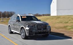 First BMW X7 units roll of the line