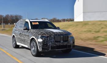 First BMW X7 units roll of the line