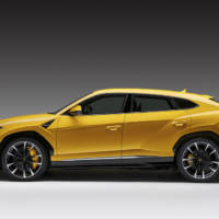 Lamborghini Urus is here - official pictures and details