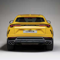 Lamborghini Urus is here - official pictures and details