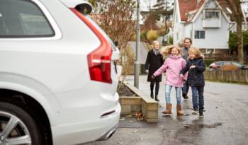 Swedish families help Volvo develop autonomous cars