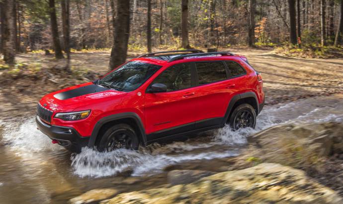 2019 Jeep Cherokee - official pictures and details