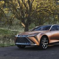 Lexus LF-1 Limitless concept introduced at NAIAS