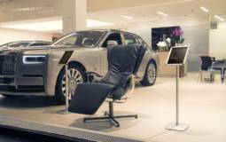 Rolls Royce showroom showcases the Elysium R chair