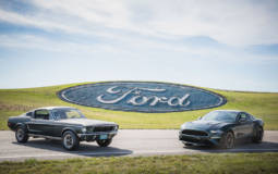 The first 2019 Ford Mustang Bullitt was auctioned for 300.000 USD