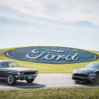 The first 2019 Ford Mustang Bullitt was auctioned for 300.000 USD