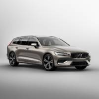 2019 Volvo V60 officially unveiled