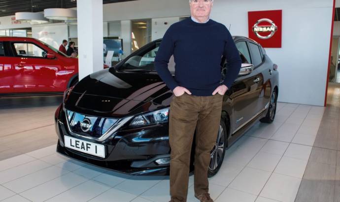 Nissan Leaf reaches its first client