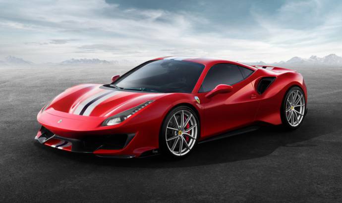 Ferrari 488 Pista supercar revealed