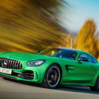 VIDEO: Top 5 Mercedes-AMG features