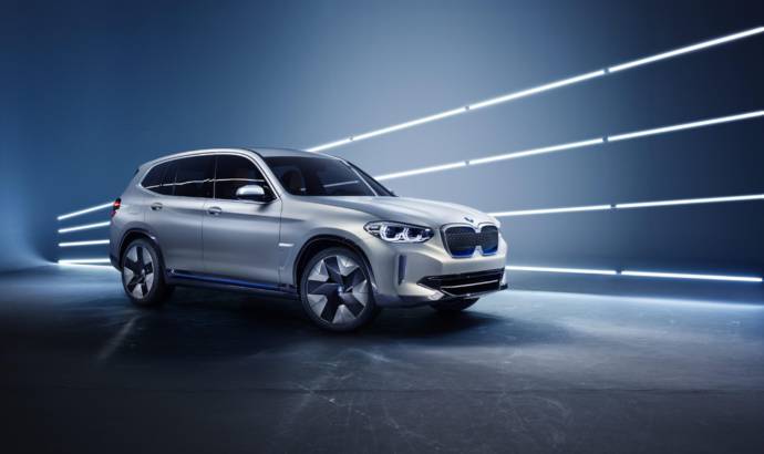 BMW IX3 Concept officially unveiled