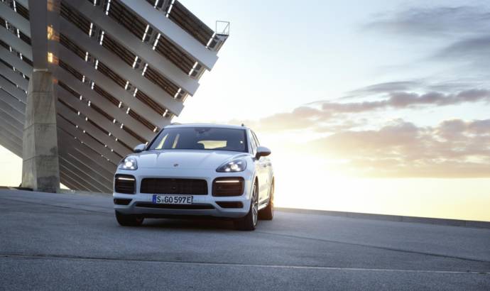 2019 Porsche Cayenne E-Hybrid details announced