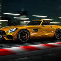 This is the new Mercedes-AMG GT S Roadster