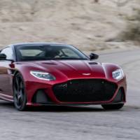 Aston Martin DBS Superleggera officially introduced