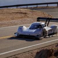 I.D. R Pikes Peak charging system detailed