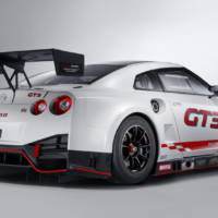 Nissan GT-R Nismo GT3 has air con and costs more than half a million USD