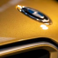 BMW is launching the i3 and i8 Starlight Edition - 24-Carat Gold Dust is a feature