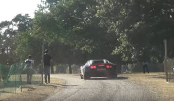 Here is the Bugatti Veyron Vitesse WRC doing some fast stuff in off-road