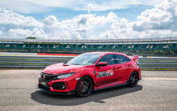 Honda Civic Type R is the fastest FWD car around the Silverstone