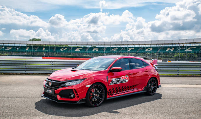 Honda Civic Type R is the fastest FWD car around the Silverstone