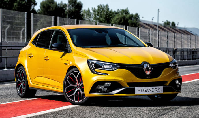 This is the new Renault Megane RS Throphy