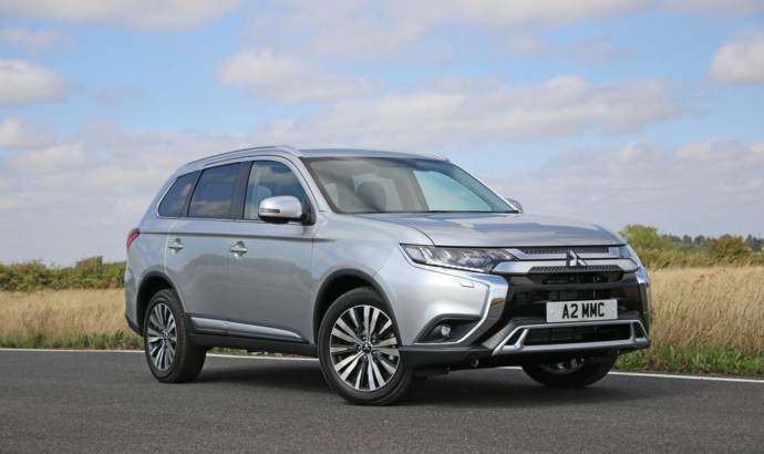 2019 Mitsubishi Outlander petrol available in UK