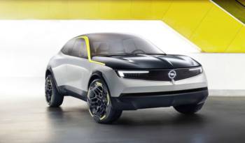 This is the Opel GT X Experimental, the concept that is providing a glipse of what will look the future electric cars