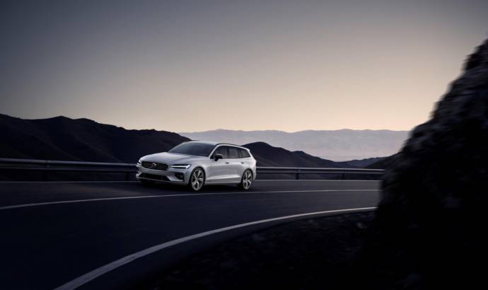 Volvo V60 is now available in R-Design version