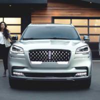 2020 Lincoln Aviator is here and it has a plug-in powertrain