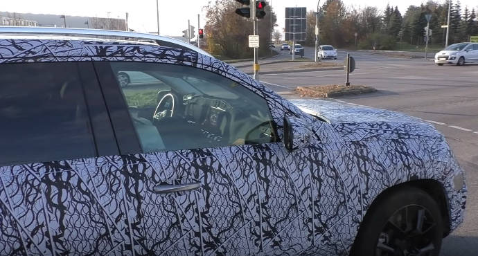 Video - 2020 Mercedes-Benz GLS interior spied