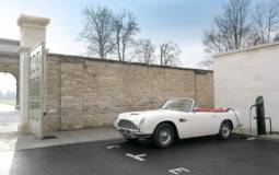 Aston Martin Lagonda created an electric powertrain for classic cars