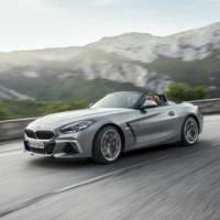 2020 BMW Z4 M40i and sDrive30i Roadster unveiled