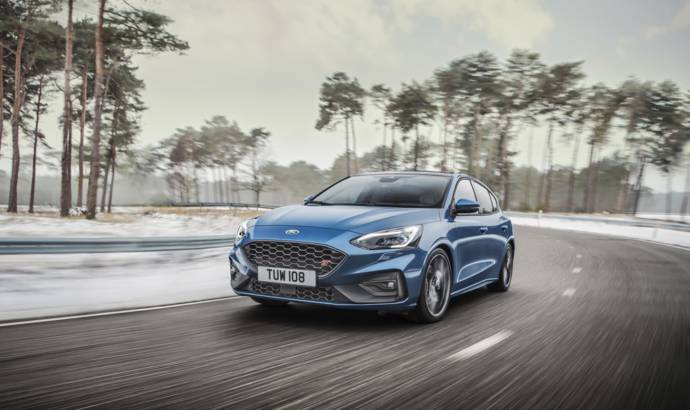 2019 Ford Focus ST unveiled