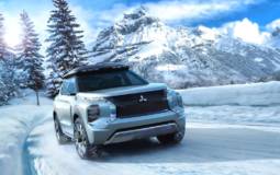 Mitsubishi Engelberg Tourer launched in geneva Motor Show