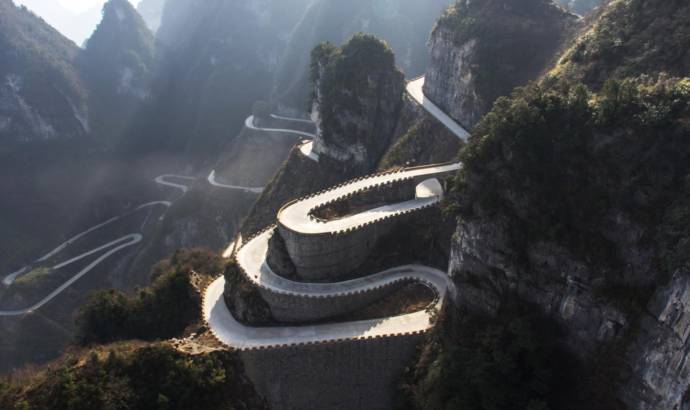 Volkswagen ID. R to tackle Tianmen Shan Big Gate Road