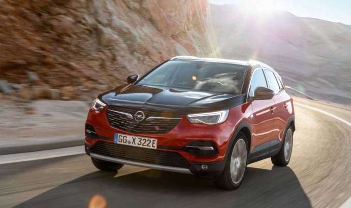 Opel Grandland X gets a plug-in hybrid version