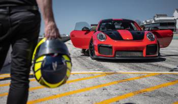 Porsche 911 GT2 RS sets record at Road America