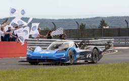 Volkswagen ID R sets a Nurburgrin lap record for electric cars