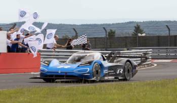 Volkswagen ID R sets a Nurburgrin lap record for electric cars