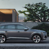 This is the 2020 Audi SQ7 TDI facelift