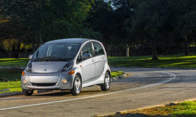 2017 Mitsubishi i-MiEV Hatchback