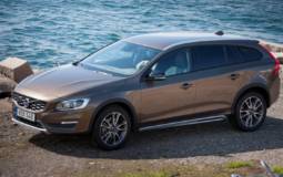 2017 Volvo V60 Cross Country Wagon